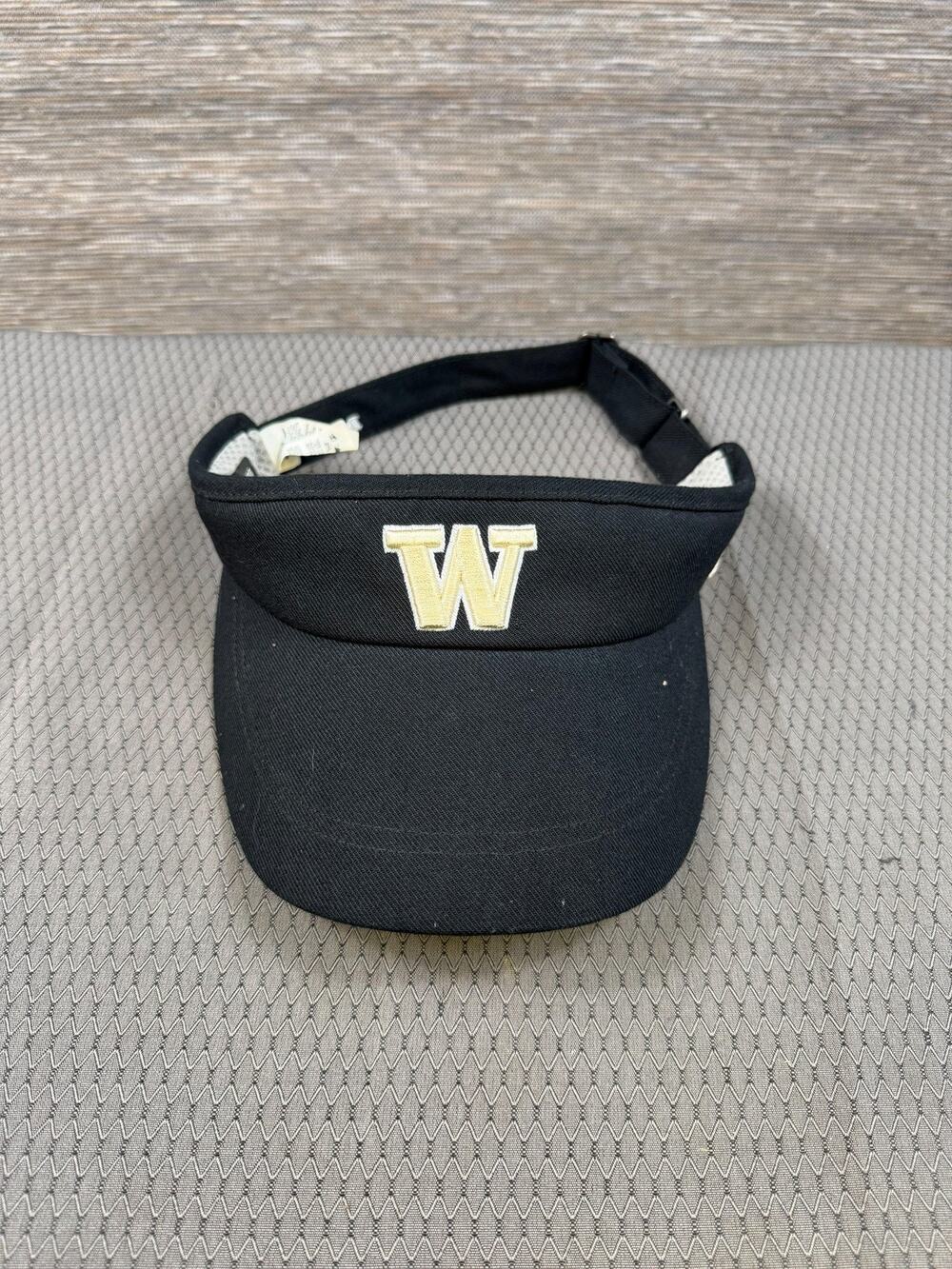Washington Huskies Hat Cap Strap Back One Size Black NCAA Basketball Nike Visor